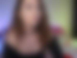 Live cam show with Tiffany - Small Tits Brown Hair on Hubzter Live