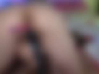 Live cam show with Tiffany - Bedroom on xxxlivecams.org