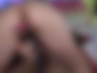 Live cam show with Tiffany - Curvy Small Tits on pussylord.com