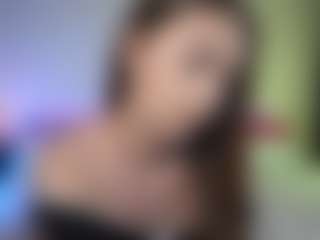 Tiffany MILF webcam performer live streaming