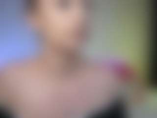 Tiffany MILF webcam performer live streaming