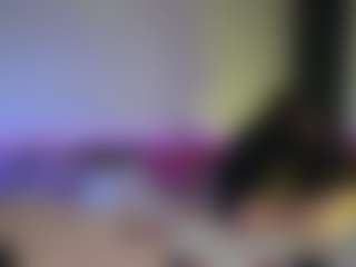 Tiffany MILF webcam performer live streaming