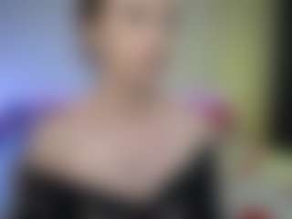 Live cam show with Tiffany - Petite MILF on StripNow