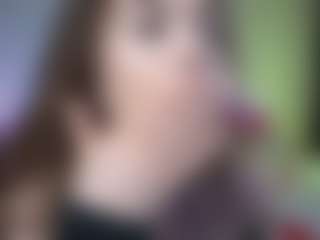 Live cam show with Tiffany - Petite MILF on Gym Cam Girls