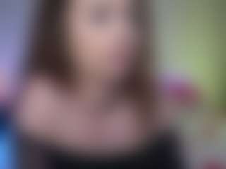 Live cam show with Tiffany - Thin on Dare Cams