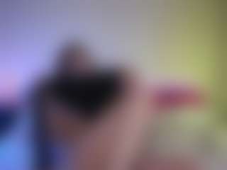 Live cam show with Tiffany - Striptease MILF on Uber Horny