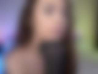 Live cam show with Tiffany - Brown Hair MILF on Chatstar