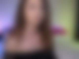 Live cam show with Tiffany - Brown Hair MILF on Camsoda