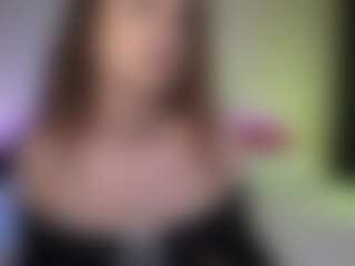 Live cam show with Tiffany - Striptease on justonemore.cc
