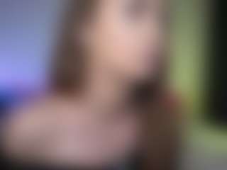 Live cam show with Tiffany - Brown Hair MILF on Camsoda
