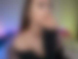 Tiffany MILF webcam performer live streaming