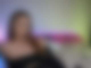 Tiffany MILF webcam performer live streaming
