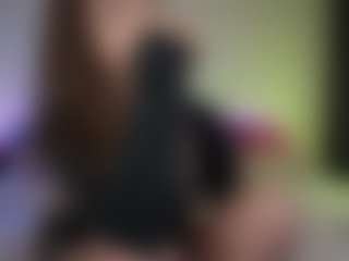 Live cam show with Tiffany - Striptease MILF on xfollow cams