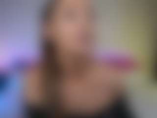 Tiffany MILF webcam performer live streaming