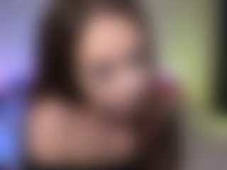 Live cam show with Tiffany - Brown Hair MILF on Hubzter Live