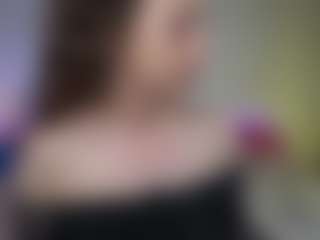 Live cam show with Tiffany - Petite MILF on crypto-cams