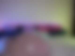 Live cam show with Tiffany - Brown Hair MILF on Mixed Magazine Live