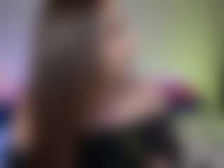 Tiffany MILF webcam performer live streaming