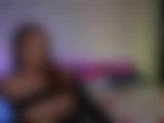 Live cam show with Tiffany - Petite on Camsoda