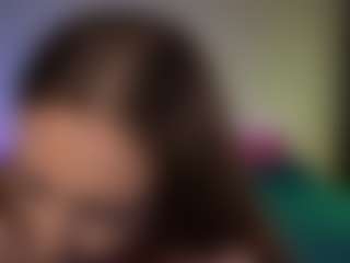 Live cam show with Tiffany - Skinny MILF on sexylive.show