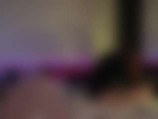 Live cam show with Tiffany - Petite on crypto-cams