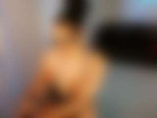 Desire Rodriguez's Live Sex Cam Show