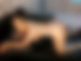 Live cam show with Desire Rodriguez - Fingering on Free Soda