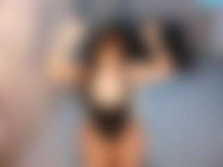 Live cam show with Desire Rodriguez - Foot Fetish Curvy on Pornisteam.com