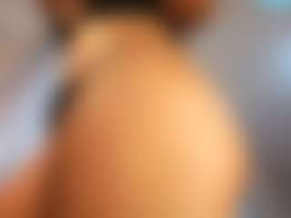 Desire Rodriguez's Live Sex Cam Show