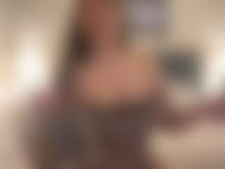 Desire Rodriguez's Live Sex Cam Show