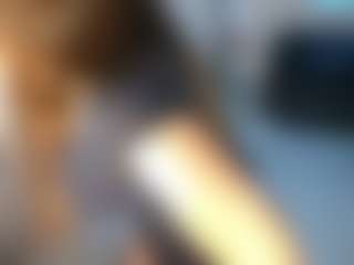 Live cam show with Desire Rodriguez - Aussie on camwithhim.com