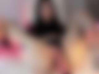 Live cam show with EFFY - Bikini on Fling VIP Chat