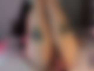 Live cam show with EFFY - Petite on fuck-show.com