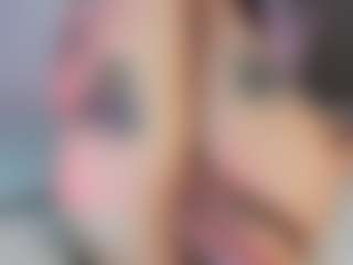 Live cam show with EFFY - Brown Hair on Fit Hotties