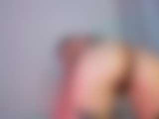 Live cam show with EFFY - Brown Hair on Camming Site