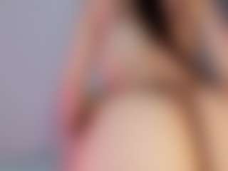 Live cam show with EFFY - Shaved Pussy on livesuperchat.net
