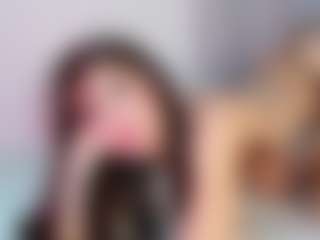 Live cam show with EFFY - Oil on Camming Site