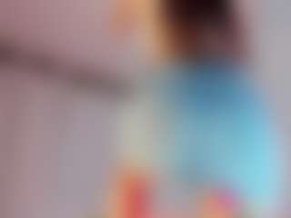 Live cam show with EFFY - Living Room on justonemore.cc