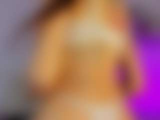 Live cam show with EFFY - Latina on Camsoda | colombia