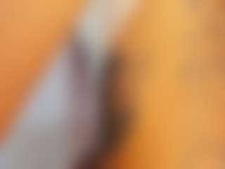 Live cam show with EFFY - Flashing on live18s.com