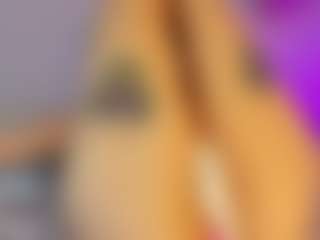 Live cam show with EFFY - Brown Hair on Mixed Magazine Live