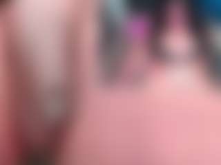 Live cam show with Tyffanny-Evans - Brown Eyes on Camsoda