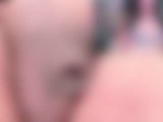 Live cam show with Tyffanny-Evans - Big Tits on StripNow
