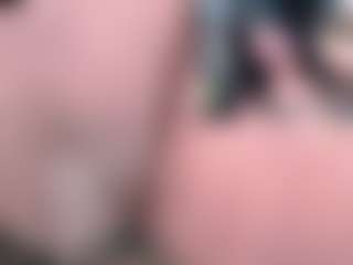 Live cam show with Tyffanny-Evans - Smoking on Uber Horny