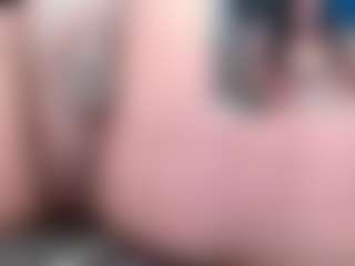 Live cam show with Tyffanny-Evans - HD on Camsoda