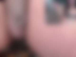 Live cam show with Tyffanny-Evans - Smoking on madthumbs