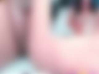 Live cam show with Tyffanny-Evans - Brown Eyes on Uber Horny