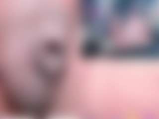 Live cam show with Tyffanny-Evans - Brown Eyes on Camsoda