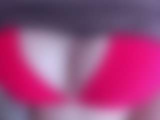 Live cam show with nikollmonroy - Skinny on Latina Girls
