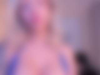 Live cam show with nikollmonroy - Fingers on Camsoda